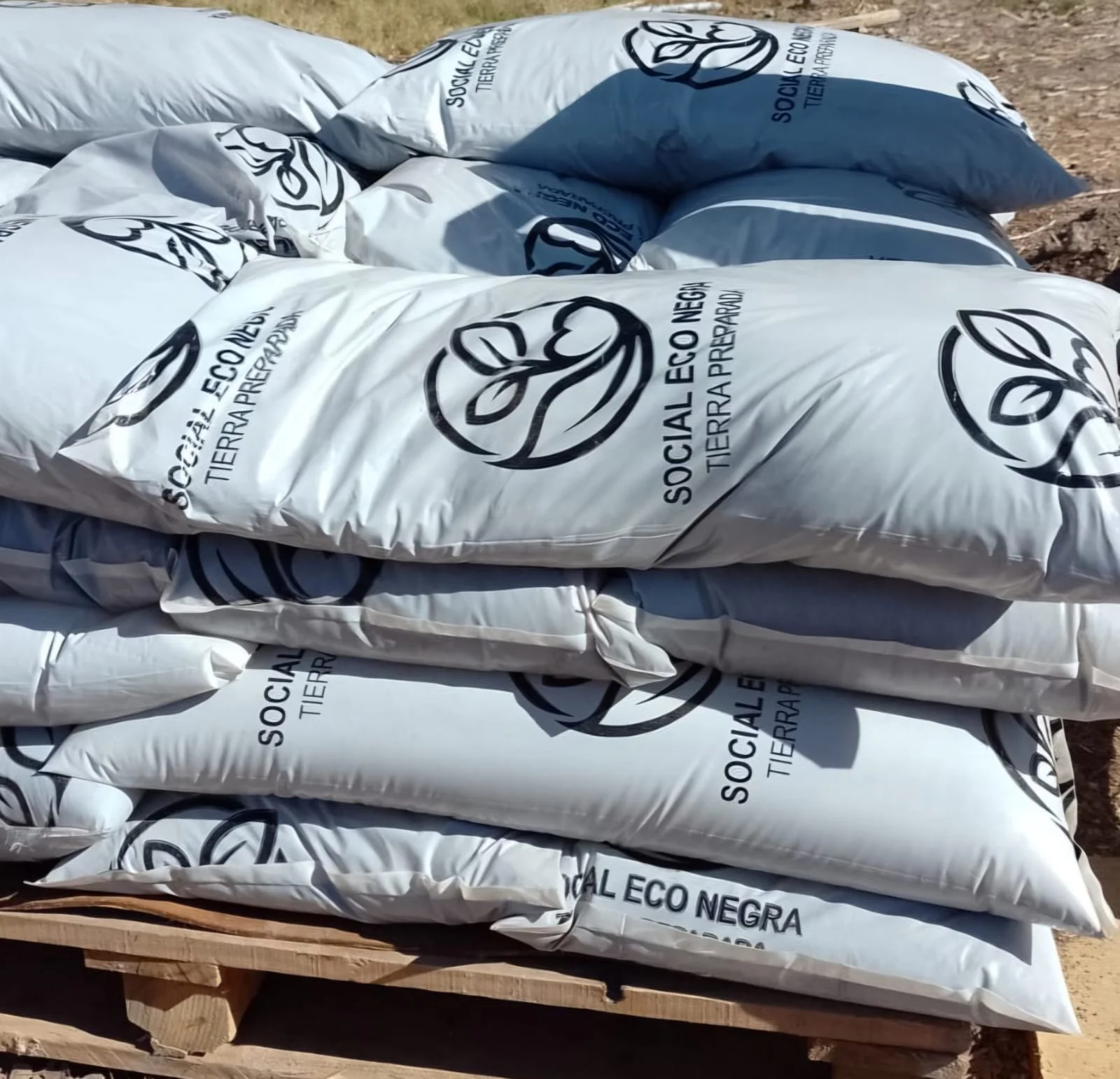 Tierra Preparada - bolsas en pallet